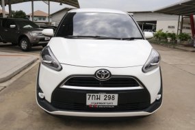 2018 Toyota Sienta 1.5 V ออกรถ 0 บาท